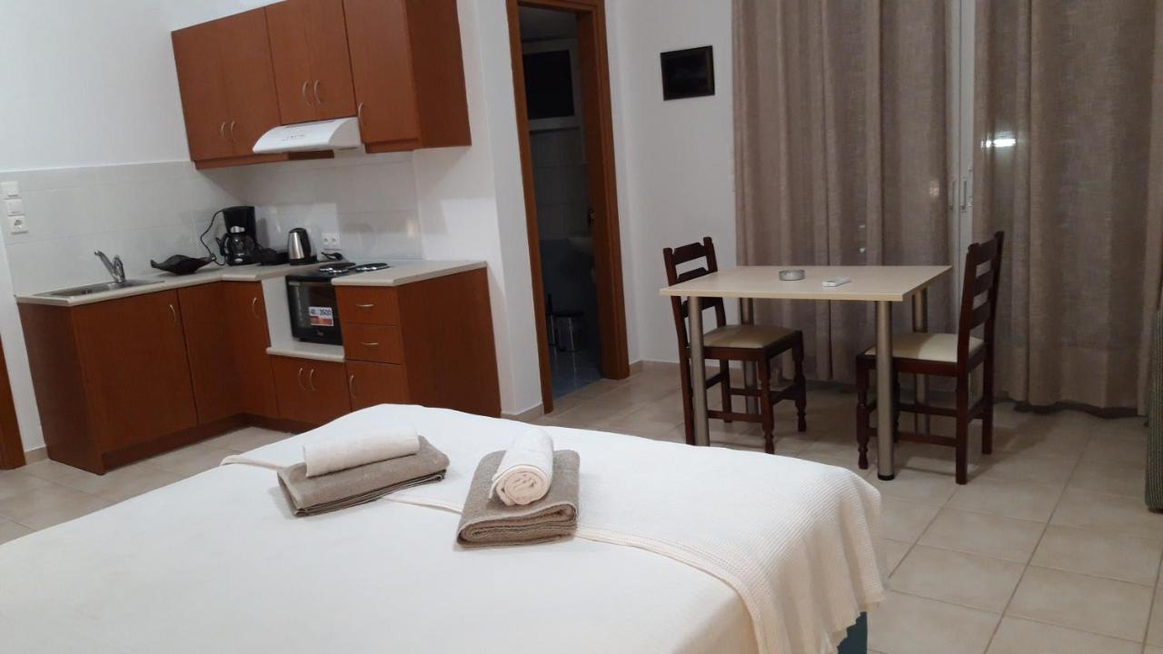 Villa Tzortzaki - Afroditi Tertsa Ngoại thất bức ảnh